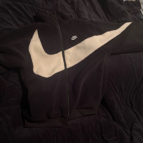 Brand new Big Swoosh Nike Jacket - Picture 2 of 3